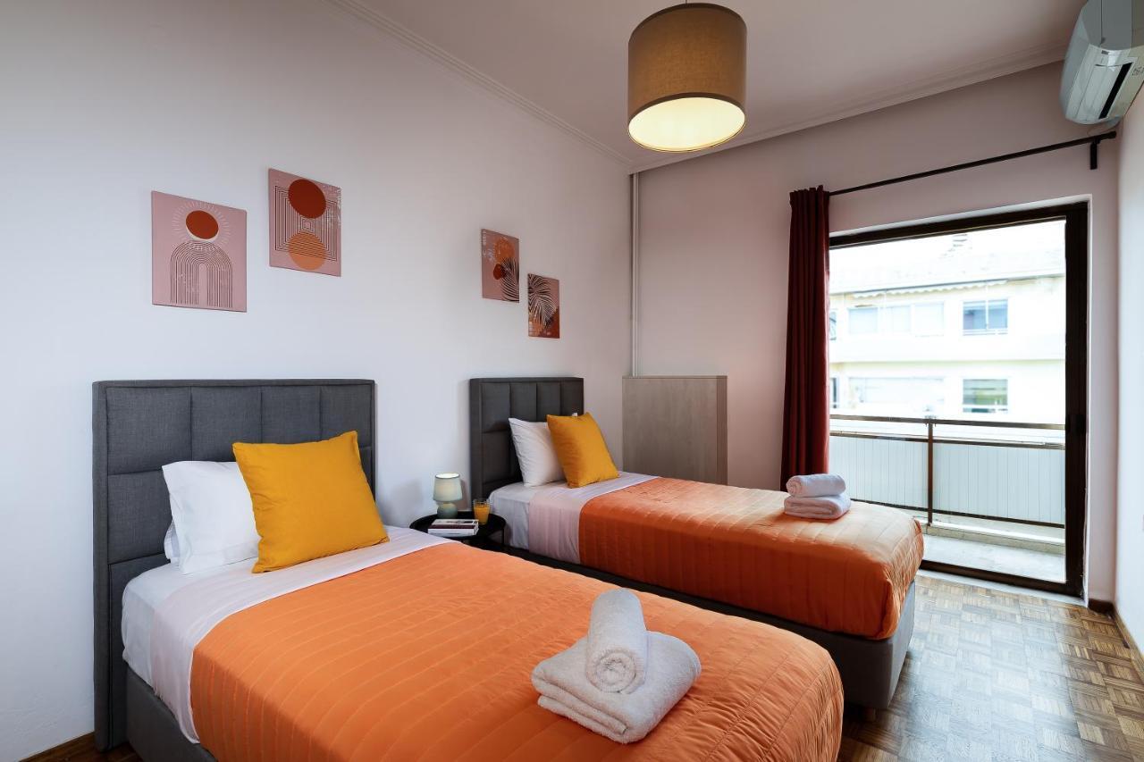 Central Apt. With Parking - 3 Min From Old Port Chania  Bagian luar foto